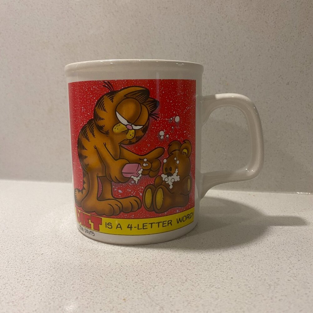 Vintage Garfield the Cat Coffee Mug Diet is a 4 Letter Word White Red 8 oz
